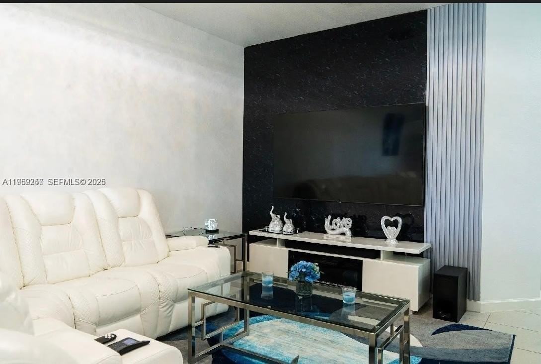 11611 Sw 253rd St #11611 - Photo 4 of 18