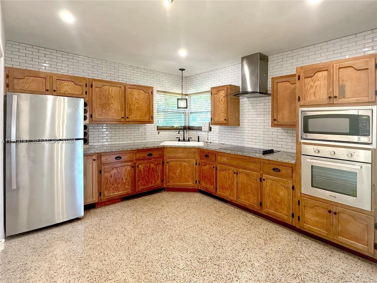 12401 Sw 191st Ter - Photo 7 of 22