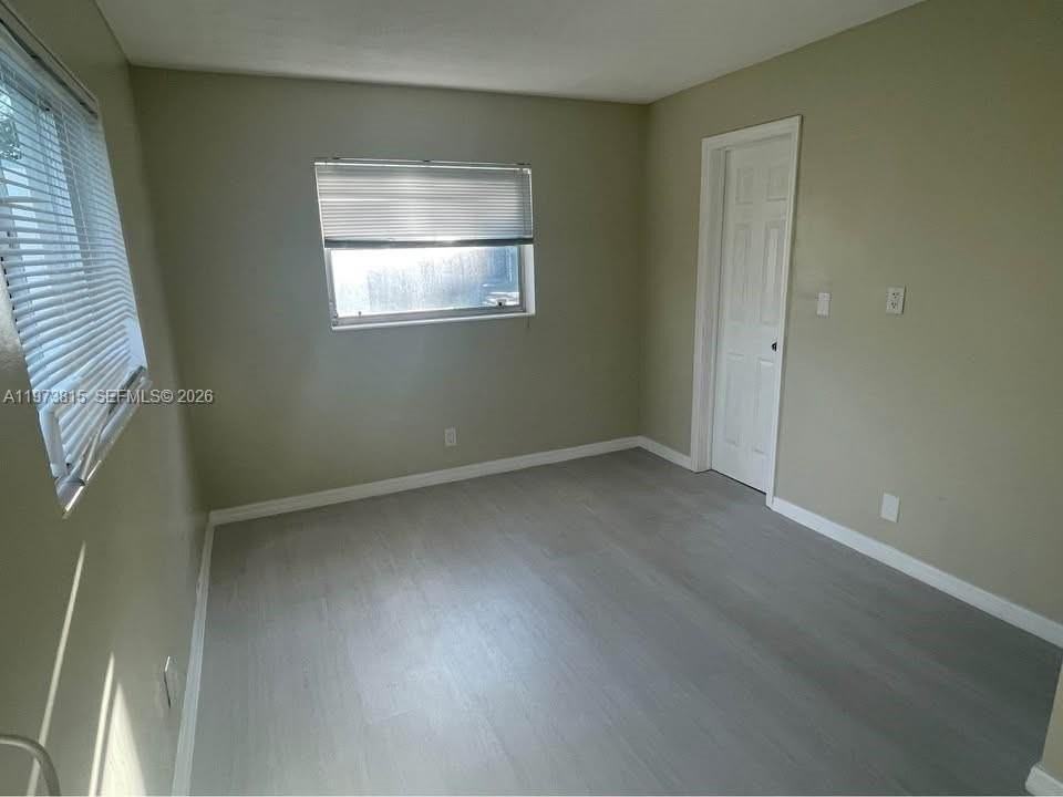 4991 Sw 27th Ave #C - Photo 6 of 7