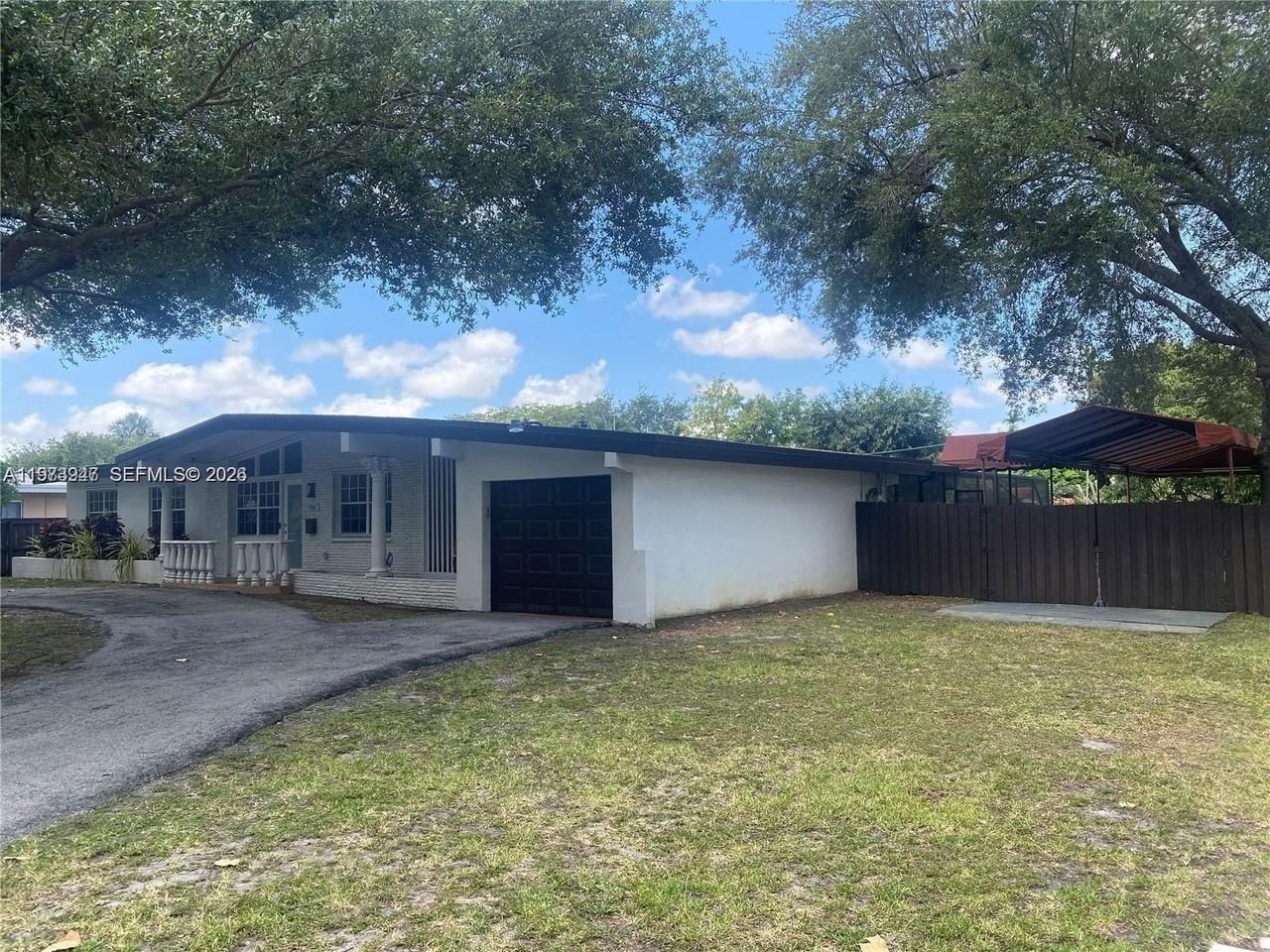 700 Curtiss Pkwy #0 - Photo 2 of 27