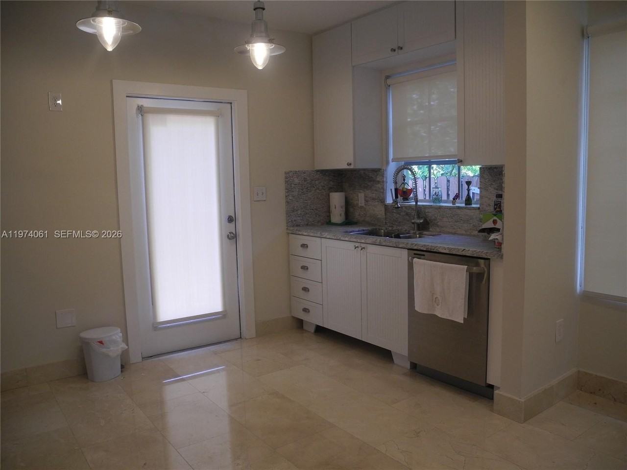 1720 Sw 22nd Ter #0 - Photo 6 of 18