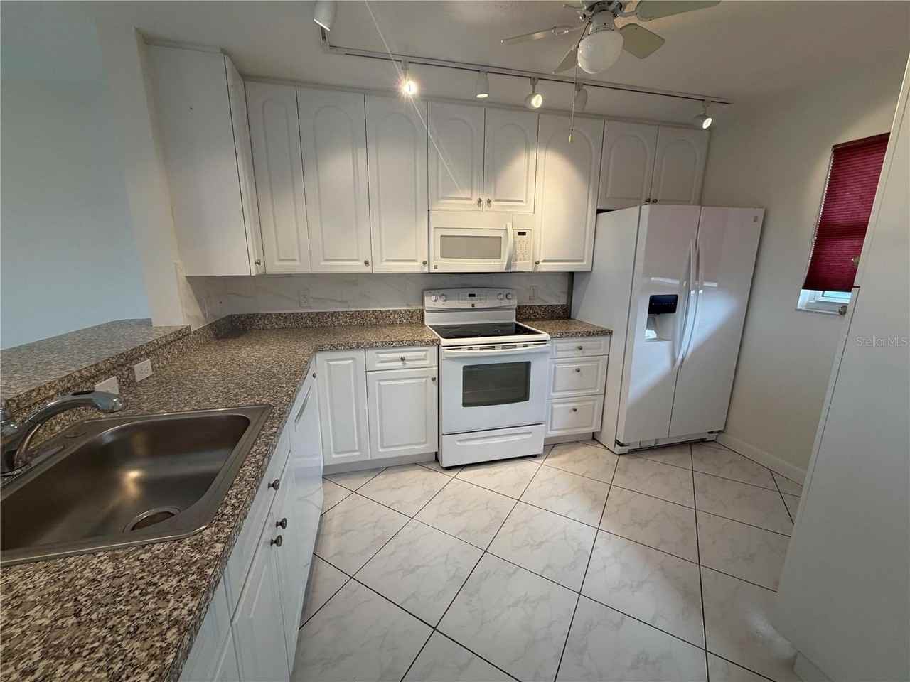 3840 Ironwood Ln #506H - Photo 4 of 22