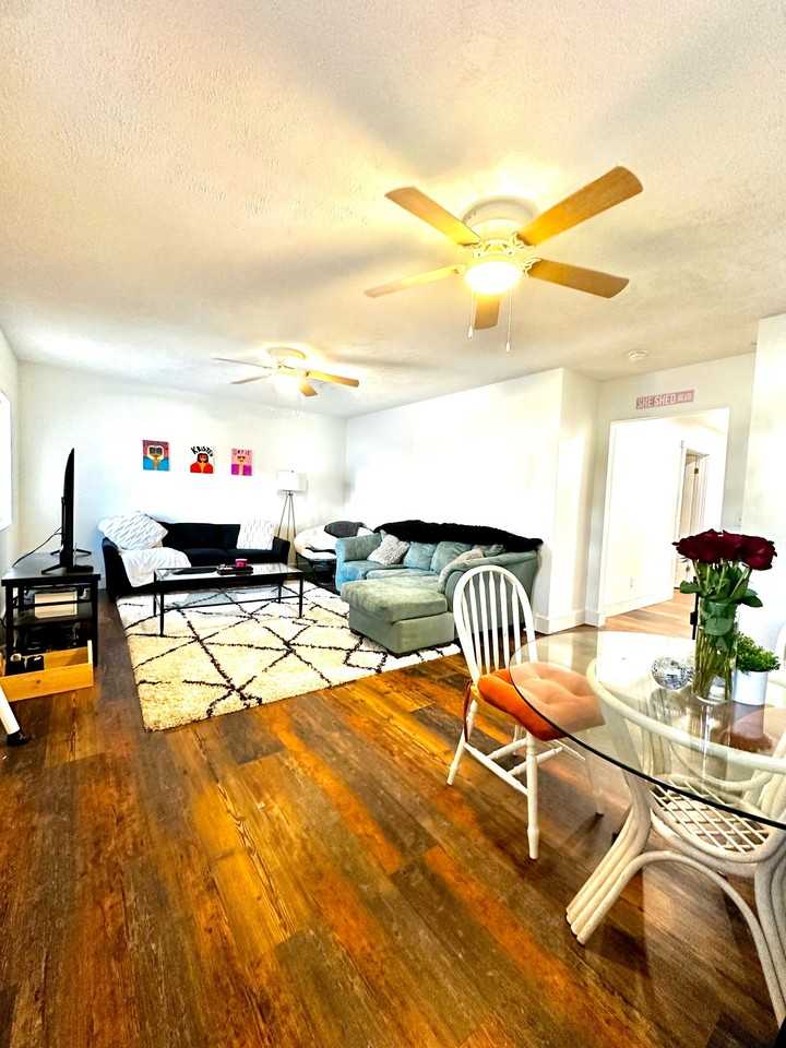 231 Walnut Street - Photo 4 of 16