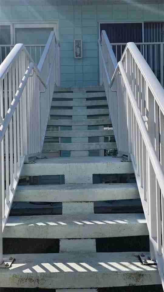 541 S Peninsula Ave #A21 - Photo 6 of 19