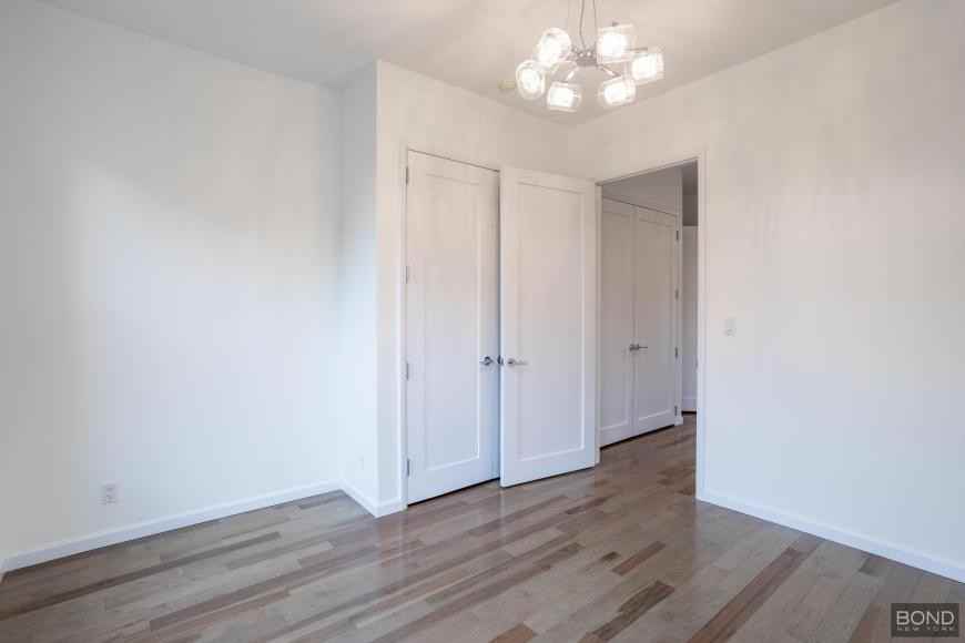 6021 Putnam Ave - Photo 7 of 10