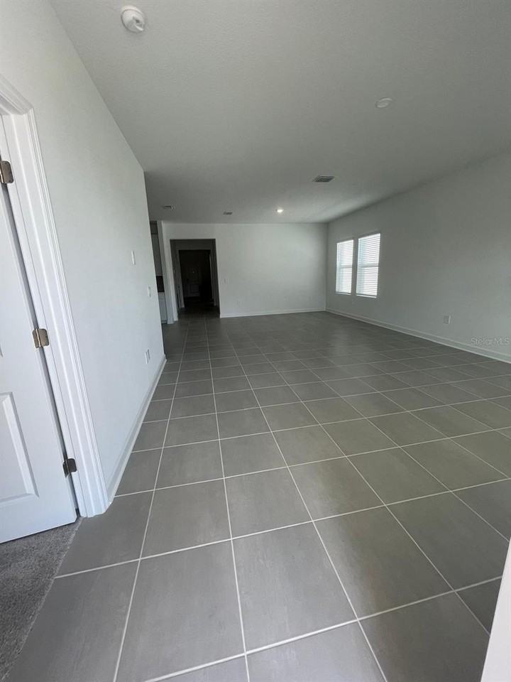 3233 Addison Blvd #3233 - Photo 7 of 23