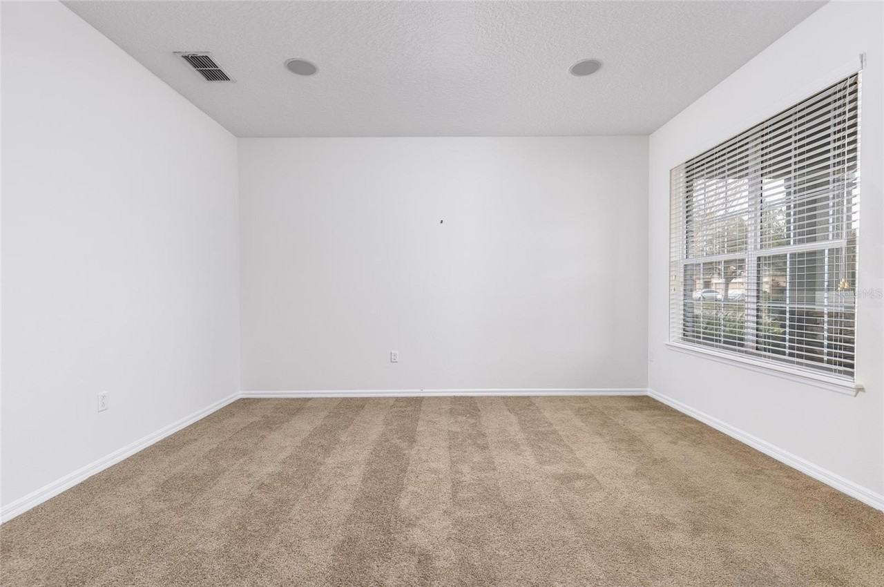 161 Galileo Way - Photo 5 of 46