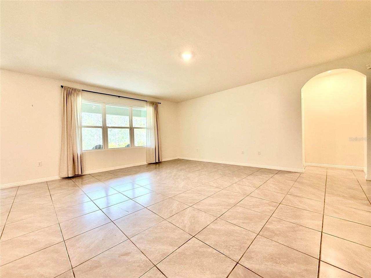 245 Carabelle Ct - Photo 3 of 37