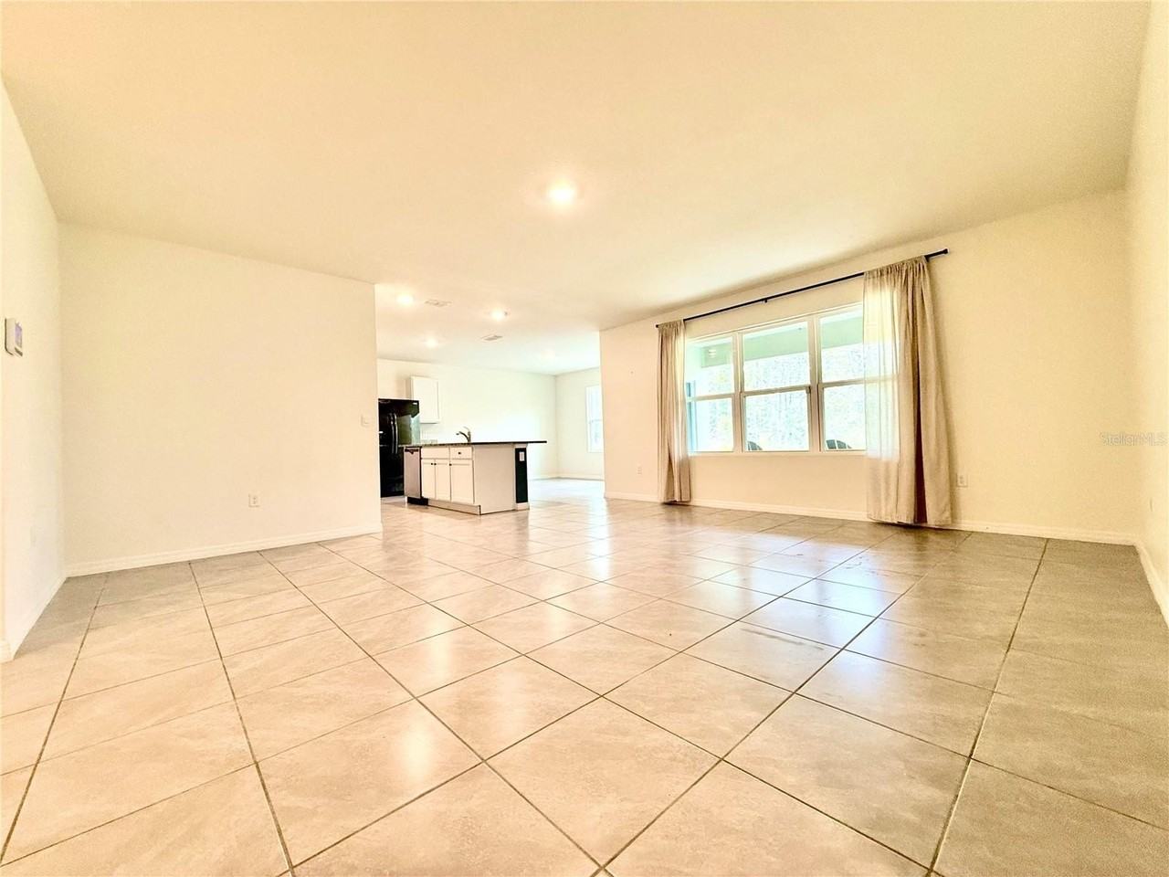 245 Carabelle Ct - Photo 4 of 37