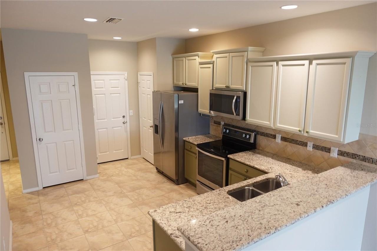 4906 White Sanderling Ct - Photo 5 of 27