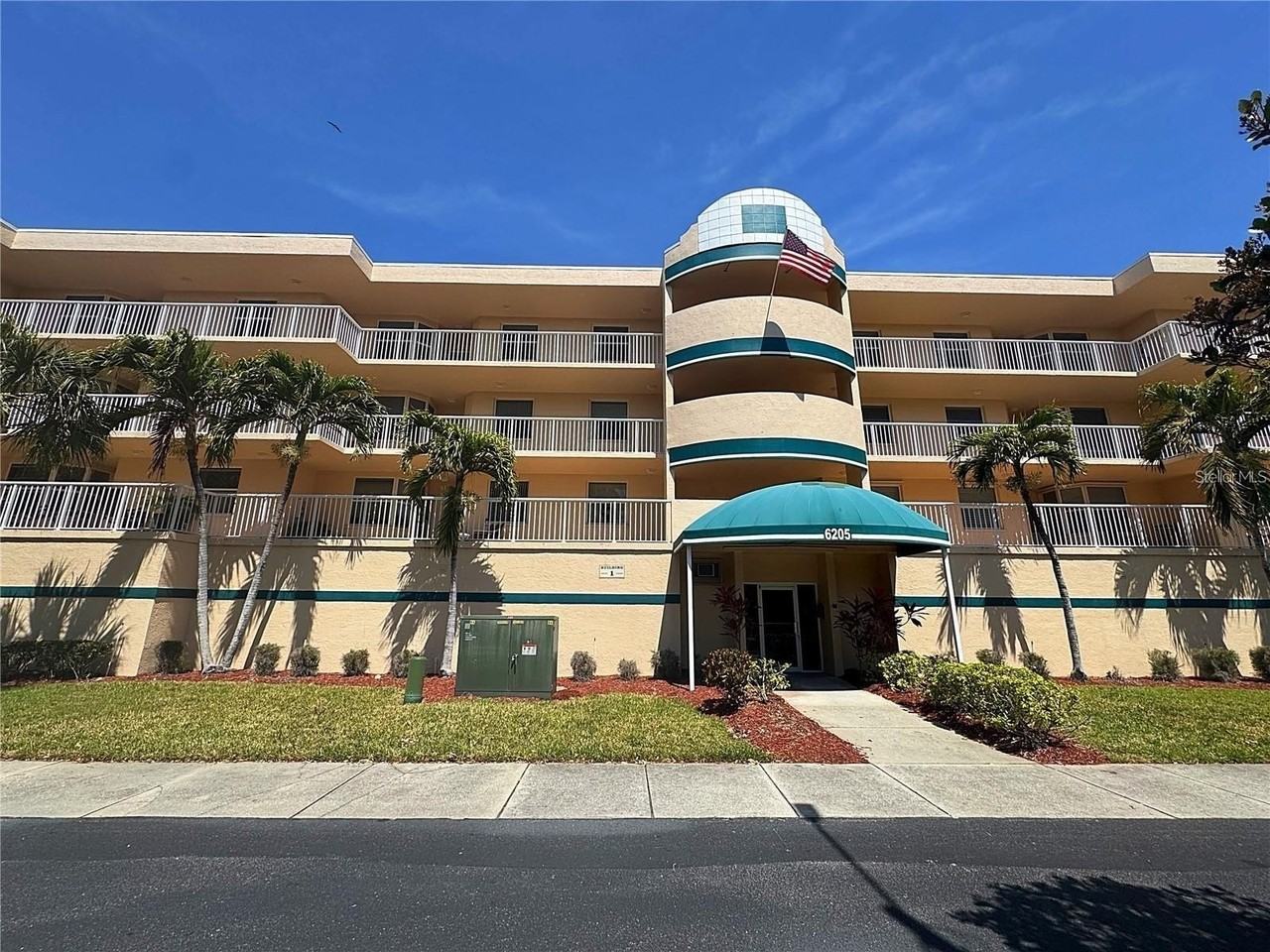 6205 Shoreline Dr #1305 - Photo 2 of 33