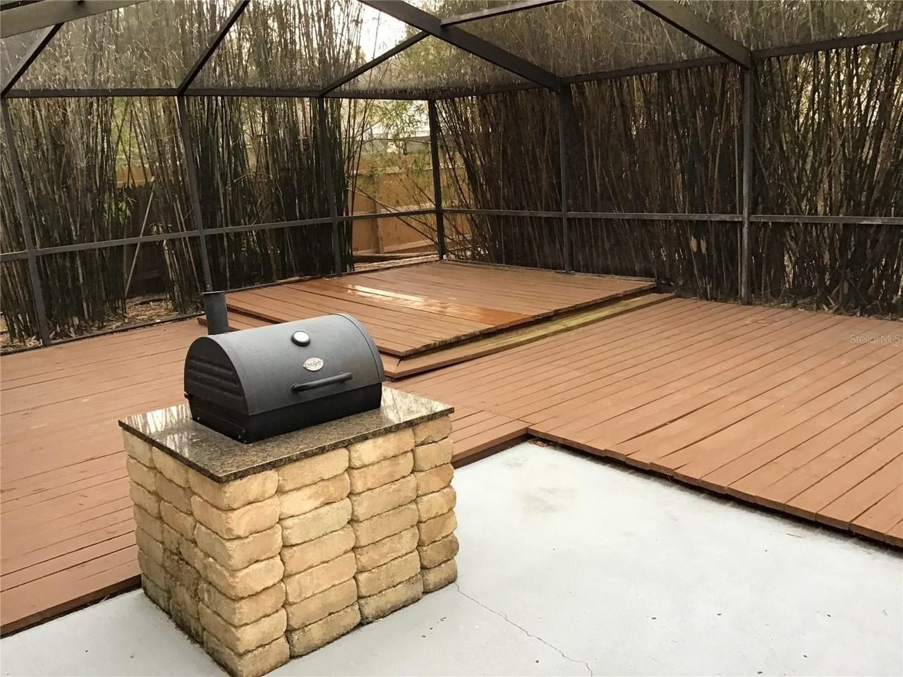 1418 Cloverfield Dr - Photo 2 of 11