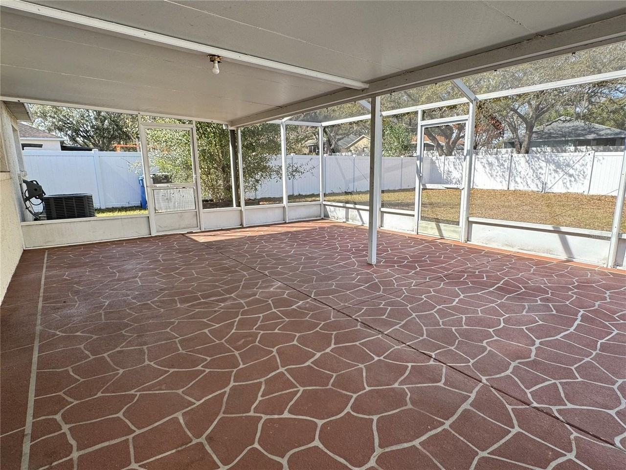 210 Chardonnay Pl - Photo 2 of 35