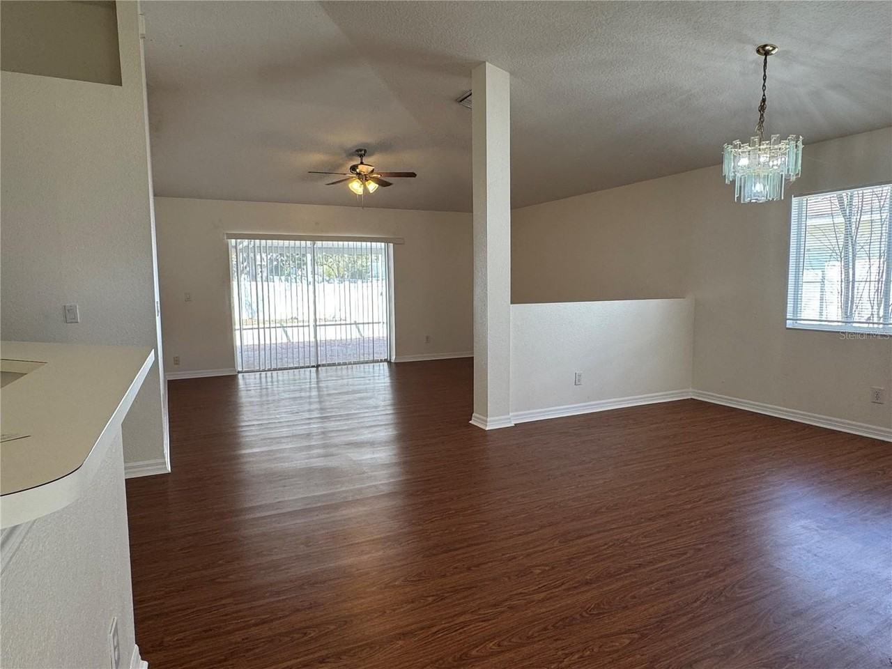 210 Chardonnay Pl - Photo 4 of 35