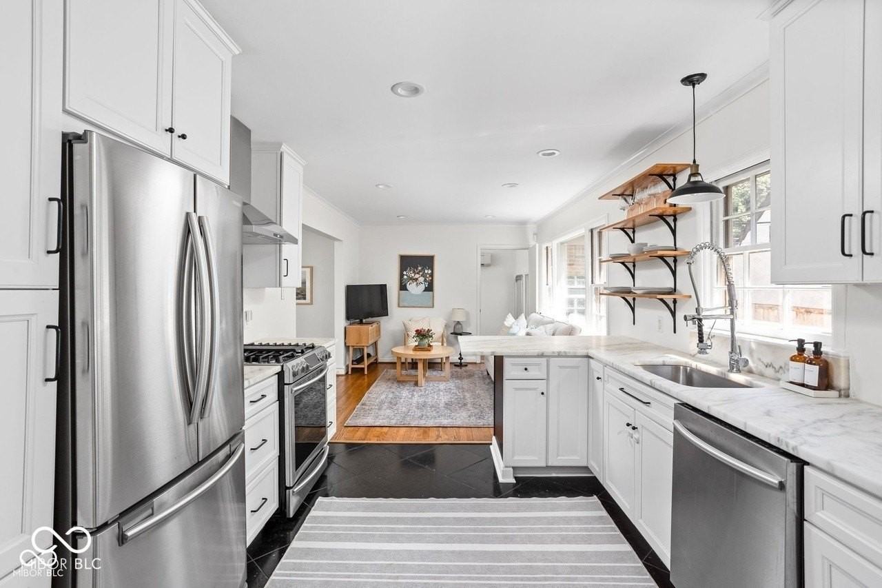 5845 Carrollton Ave - Photo 5 of 6