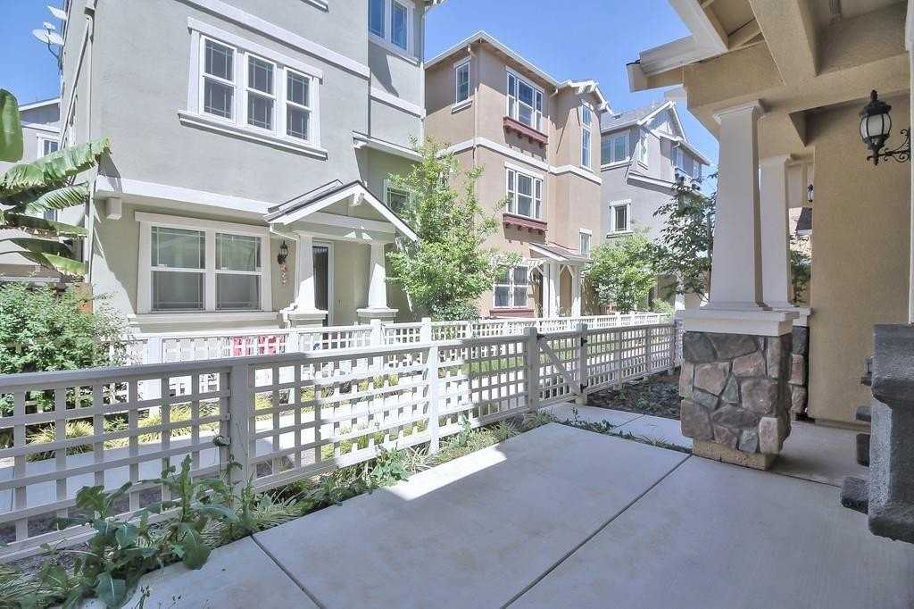 2913 Pescadero Ter - Photo 4 of 35