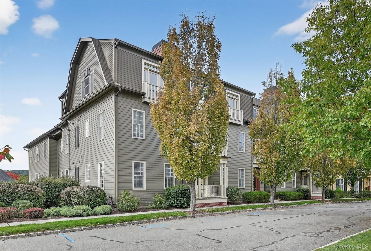 15 Cropsey St Unit 15-3a - Photo 3 of 27