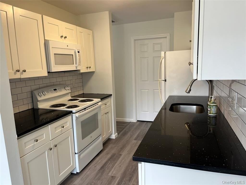 51 Whalers Cv - Photo 4 of 22