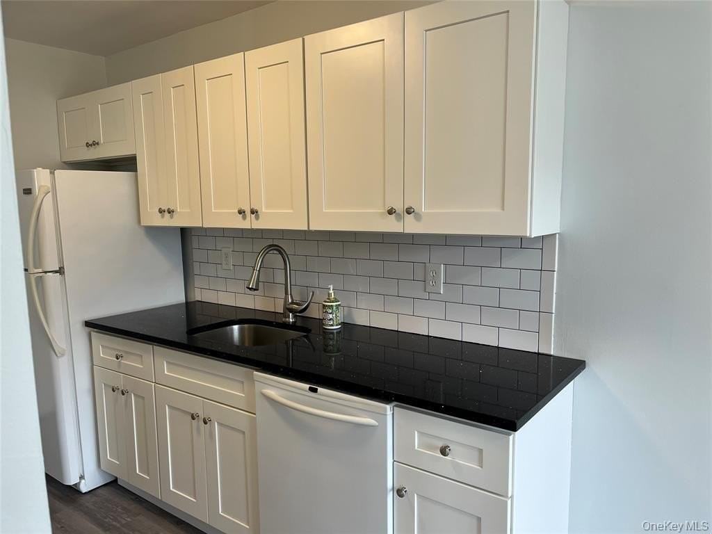 51 Whalers Cv - Photo 5 of 22