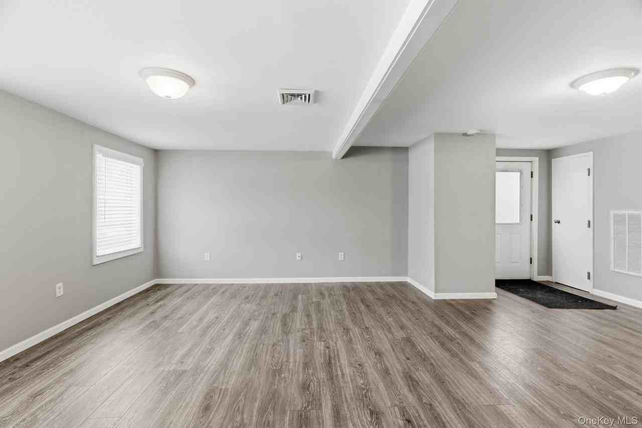 1614 Route 9g - Photo 3 of 19