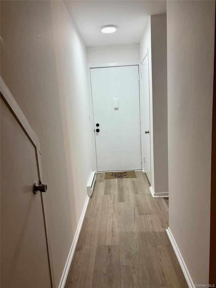 1203 Village Dr - Photo 4 of 18