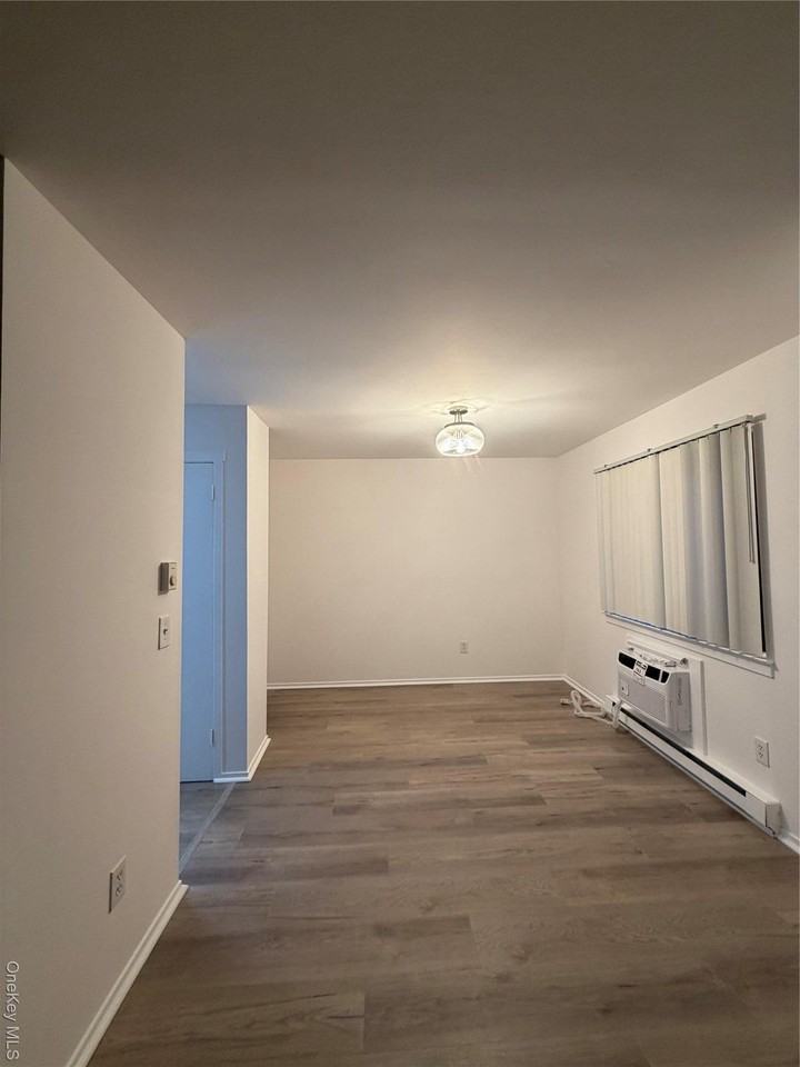 1203 Village Dr - Photo 6 of 18