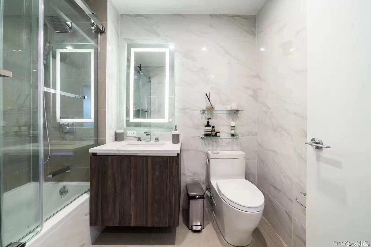 3366 Farrington St Apt 11d - Photo 7 of 10