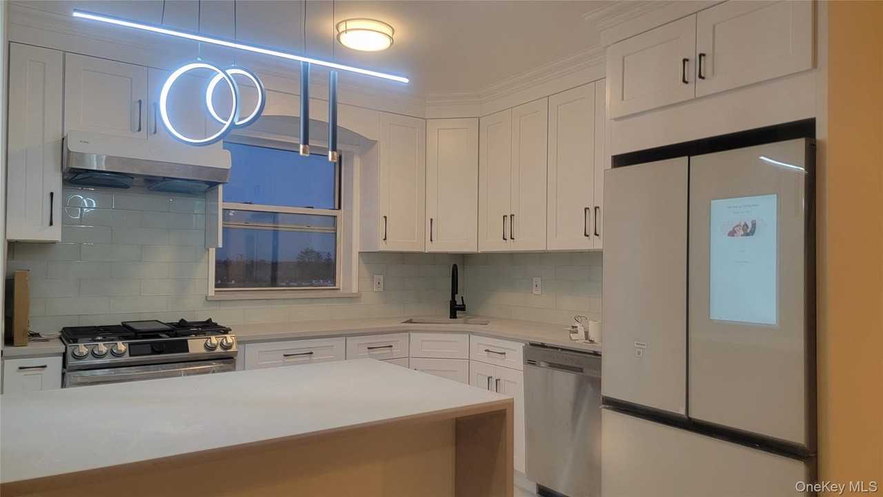 10221 63rd Rd Apt 46b - Photo 2 of 4