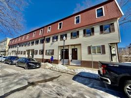 featured image of 15 Berwick St Unit 15