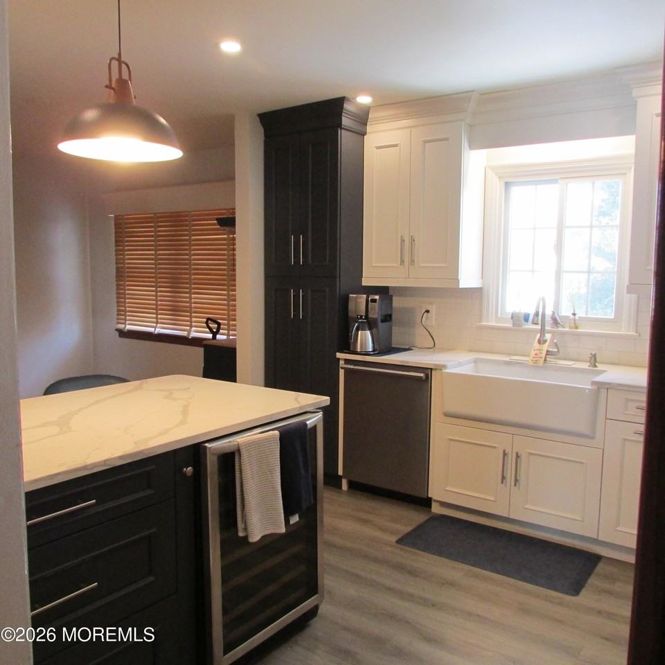 31 Pine St - Photo 4 of 27