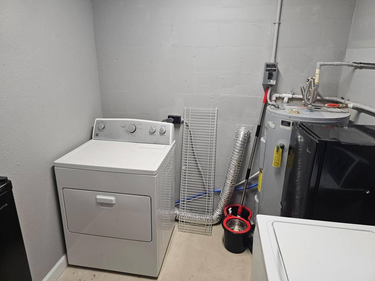 Balboa Dr - Photo 2 of 33