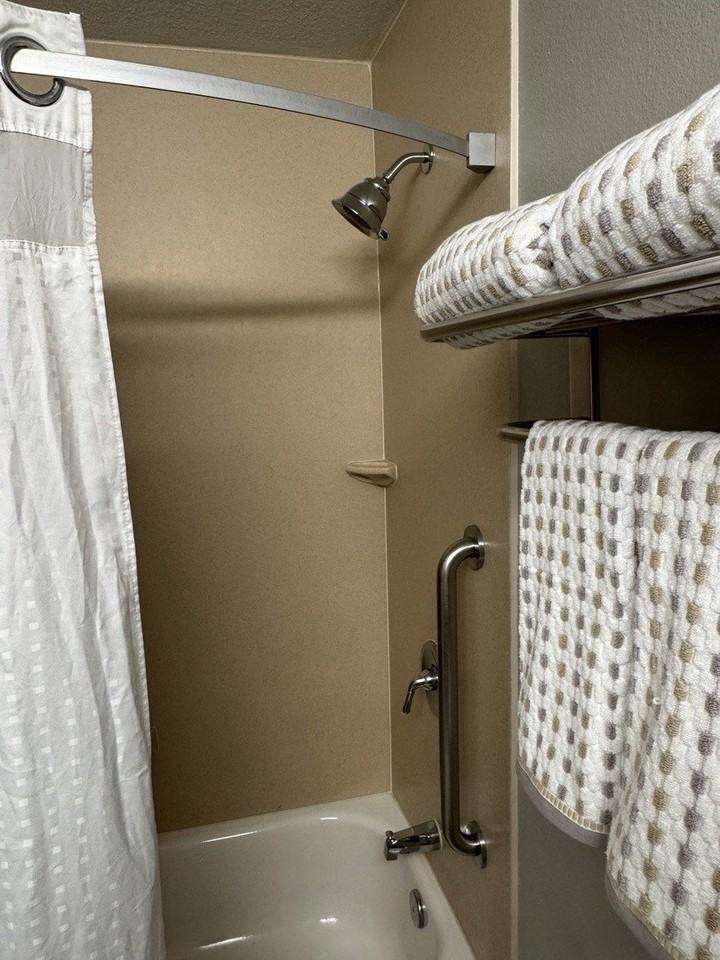 6175 Grand Ave Unit 1001 - Photo 6 of 10