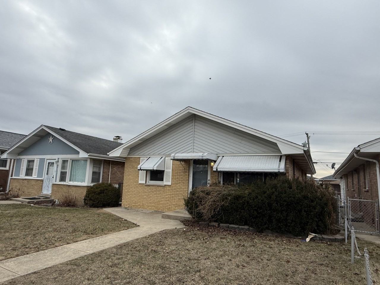 7616 Lorel Ave - Photo 3 of 17