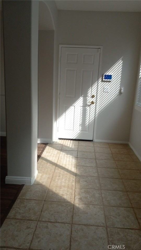 29081 Bluestone Dr - Photo 3 of 25