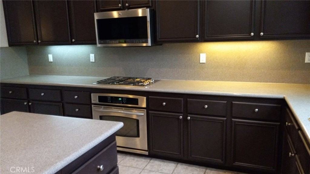 29081 Bluestone Dr - Photo 6 of 25