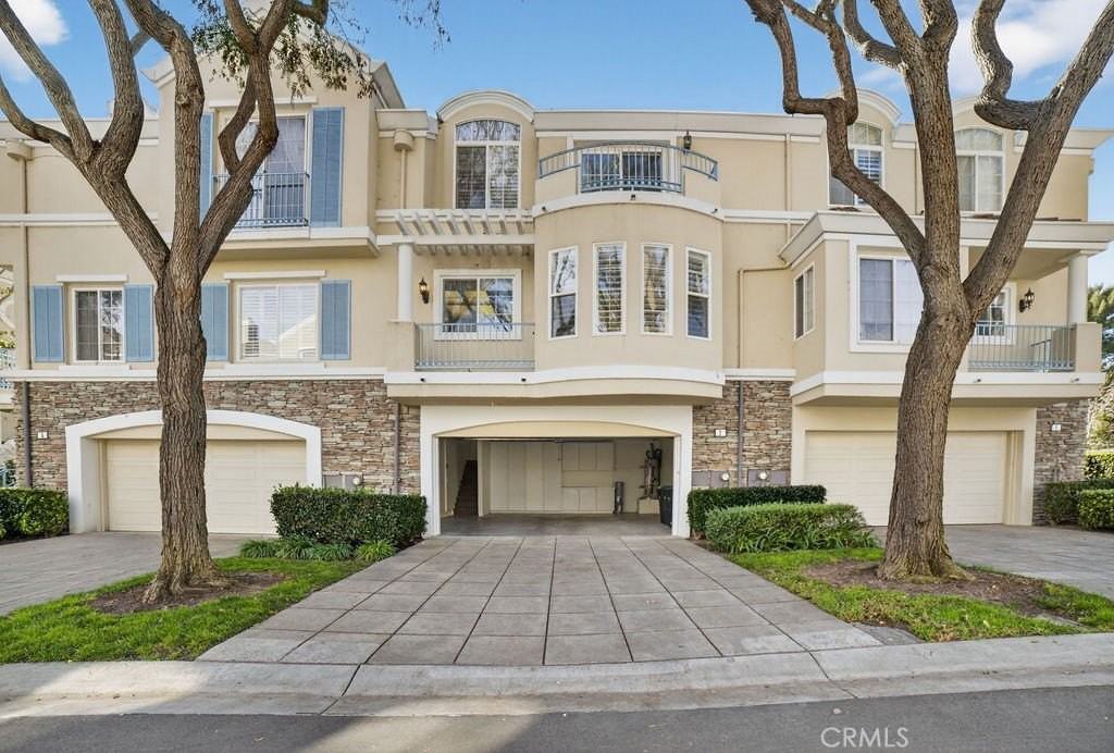 3 Chandon - Photo 2 of 45