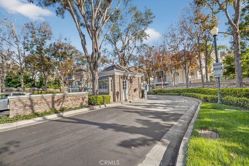 3 Chandon - Photo 3 of 45