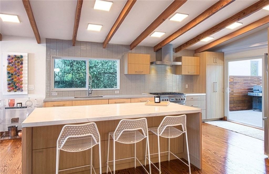 308 Poppy Ave - Photo 6 of 23