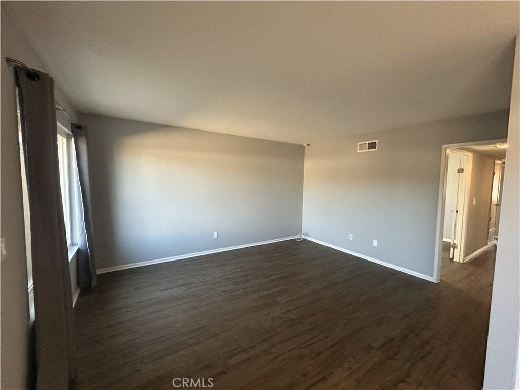 16918 Cedarwood Ct - Photo 4 of 13