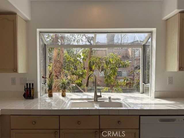 2801 Sepulveda Blvd #88 - Photo 5 of 31