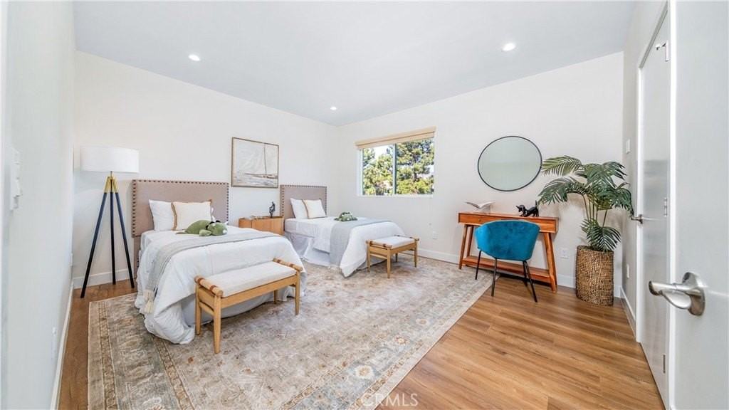 17154 Chatsworth St #2 - Photo 7 of 16