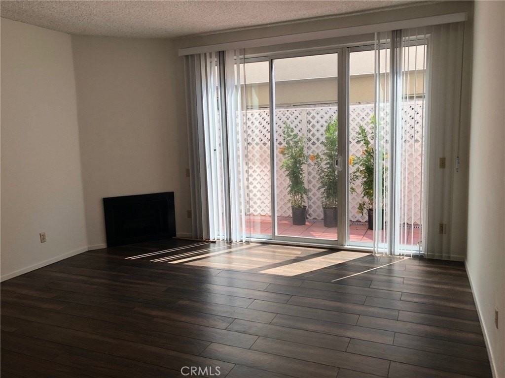 4242 Stansbury Ave #113 - Photo 3 of 25