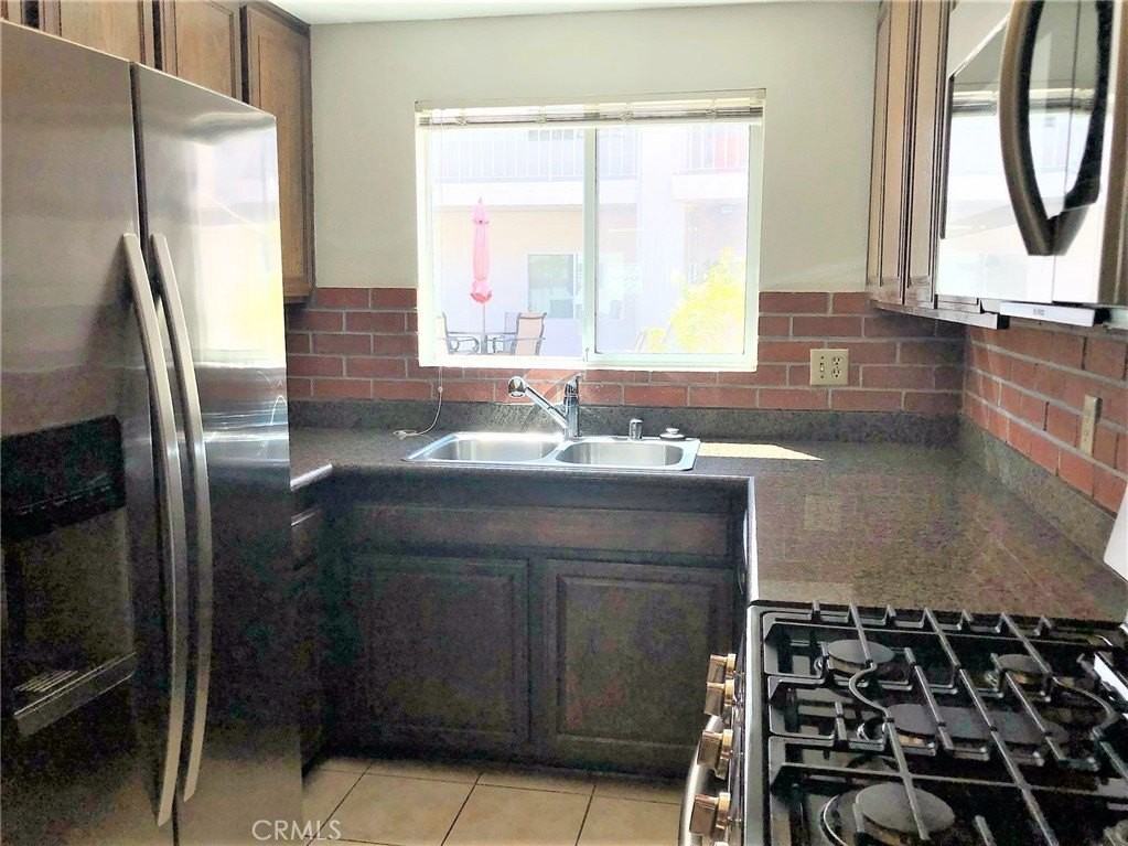 4242 Stansbury Ave #113 - Photo 6 of 25