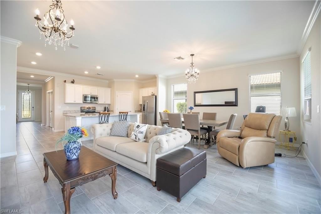 2075 Parson St - Photo 4 of 15