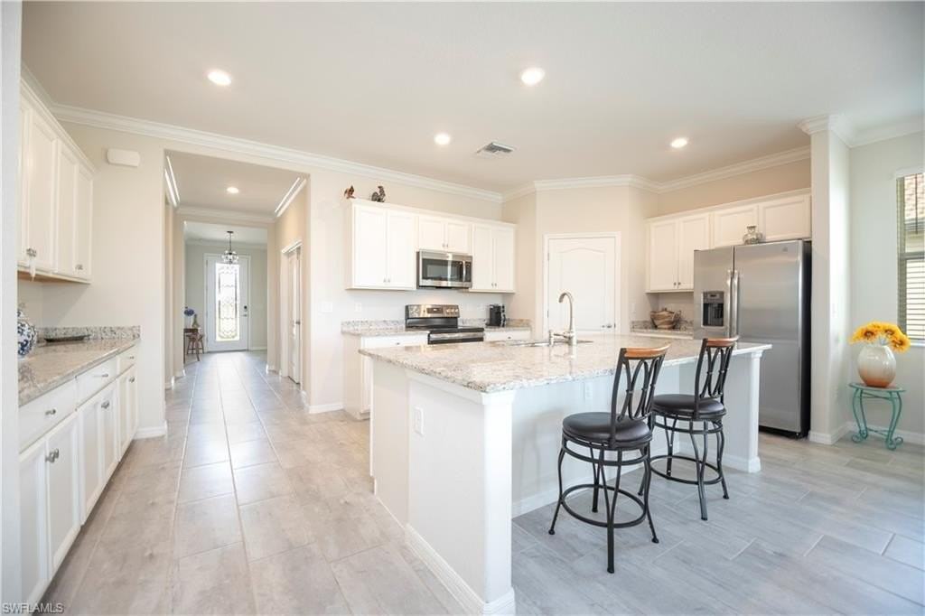 2075 Parson St - Photo 5 of 15