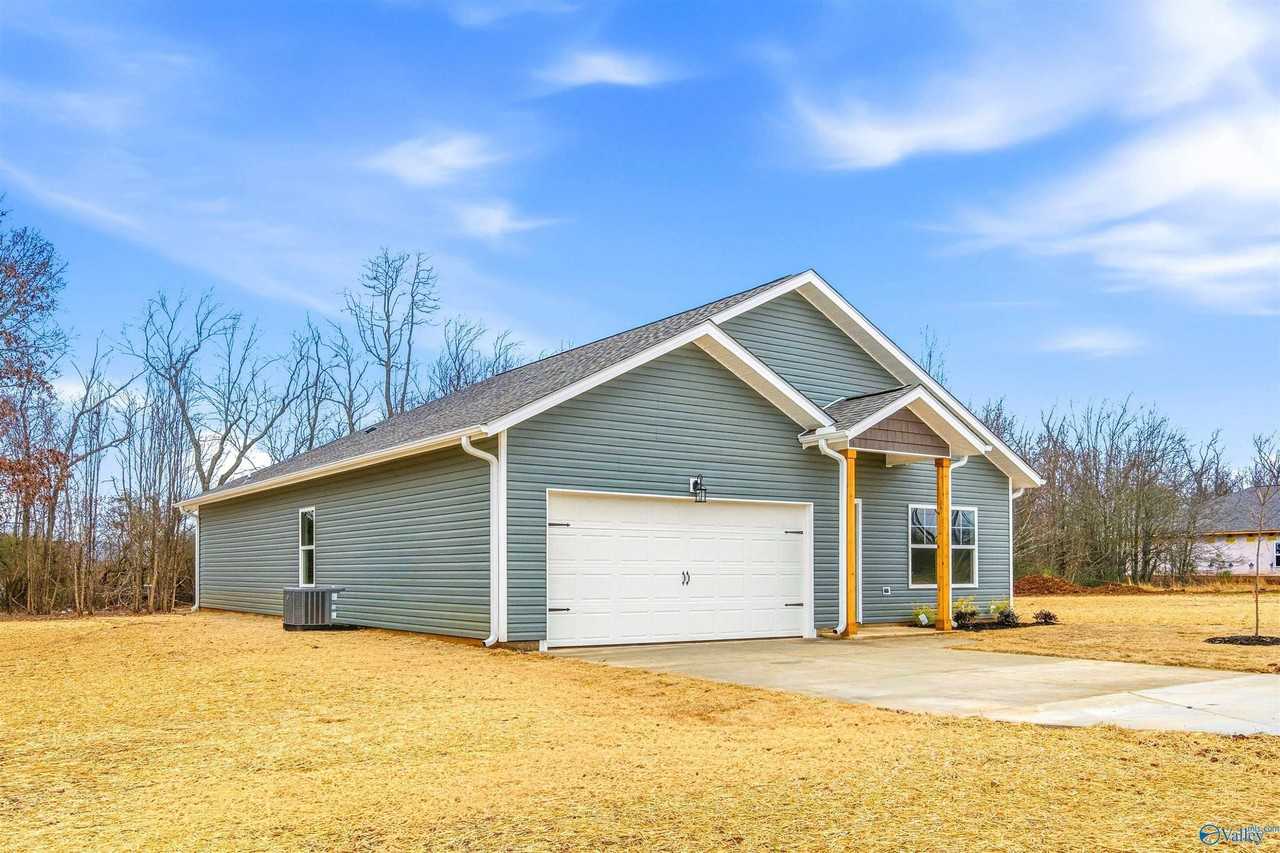 292 Tercel Dr - Photo 2 of 24