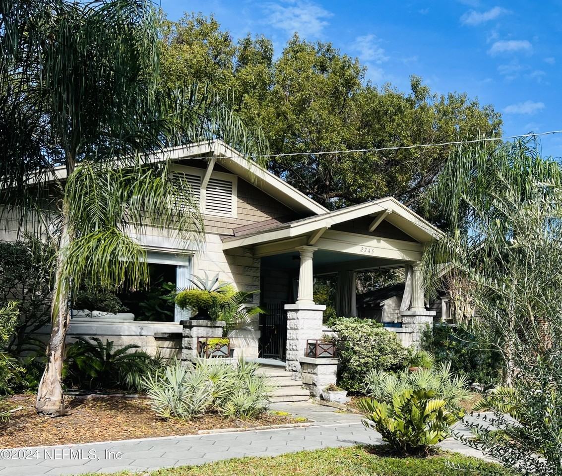 2745 Downing St - Photo 2 of 27