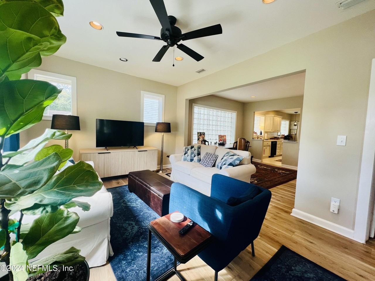 2745 Downing St - Photo 6 of 27