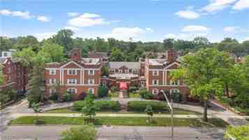 featured image of 19436 Van Aken Blvd Apt 105