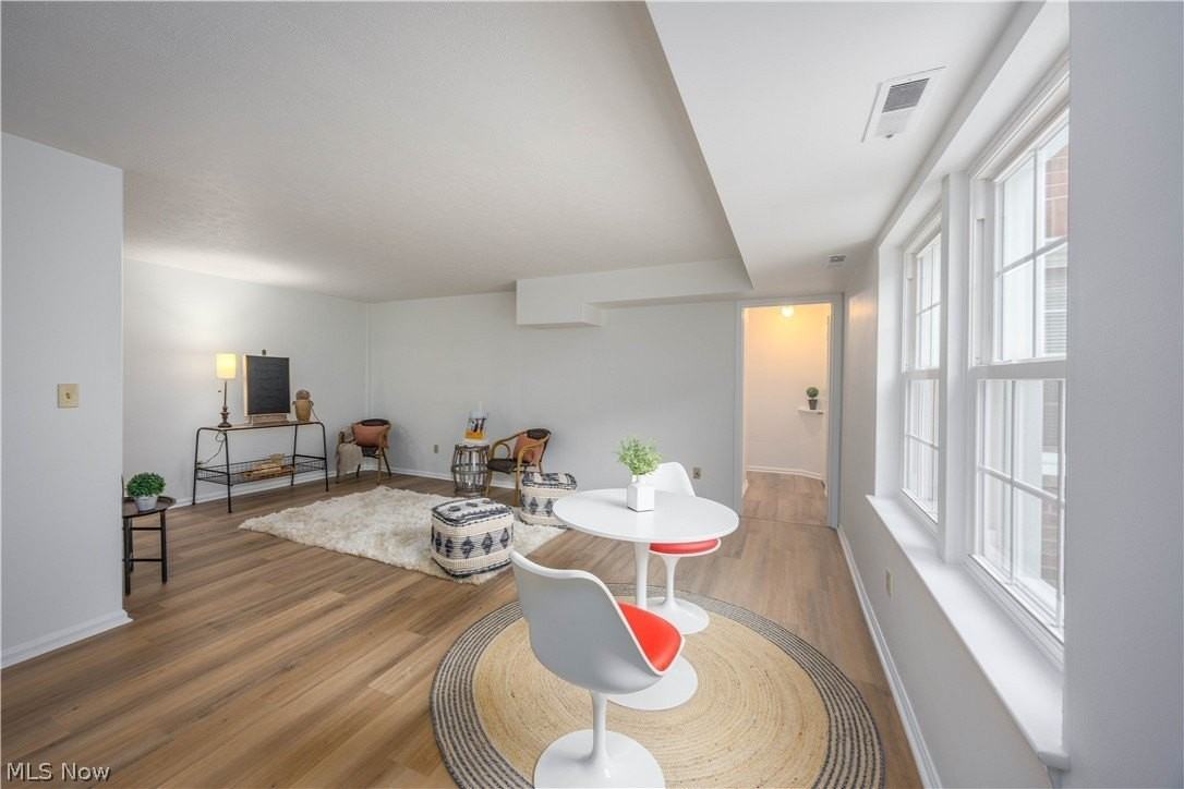 19436 Van Aken Blvd Apt 105 - Photo 5 of 28